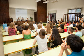 Intervención de Gaspar Garrote. Graduación de los alumnos del CIE de la Universidad de Málaga. Centro Internacional de Español. Julio de 2014