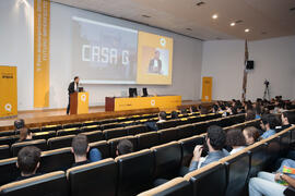Esaú Acosta Pérez. Presentación del proyecto "Casa G". V Foro Arquia/Próxima 2016: Futuro Imperfecto. Paraninfo. Octubre de 2016