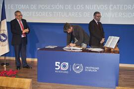 Toma de posesión de Salvador Perán Quesada como profesor titular del Área de Derecho del Trabajo y de la Seguridad Social de la Universidad de Málaga. Paraninfo. Diciembre de 2022