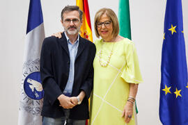 Retrato con la rectora en el homenaje a los jubilados y al personal que cumple 25 años de servicio en la UMA. Paraninfo. Mayo 2015